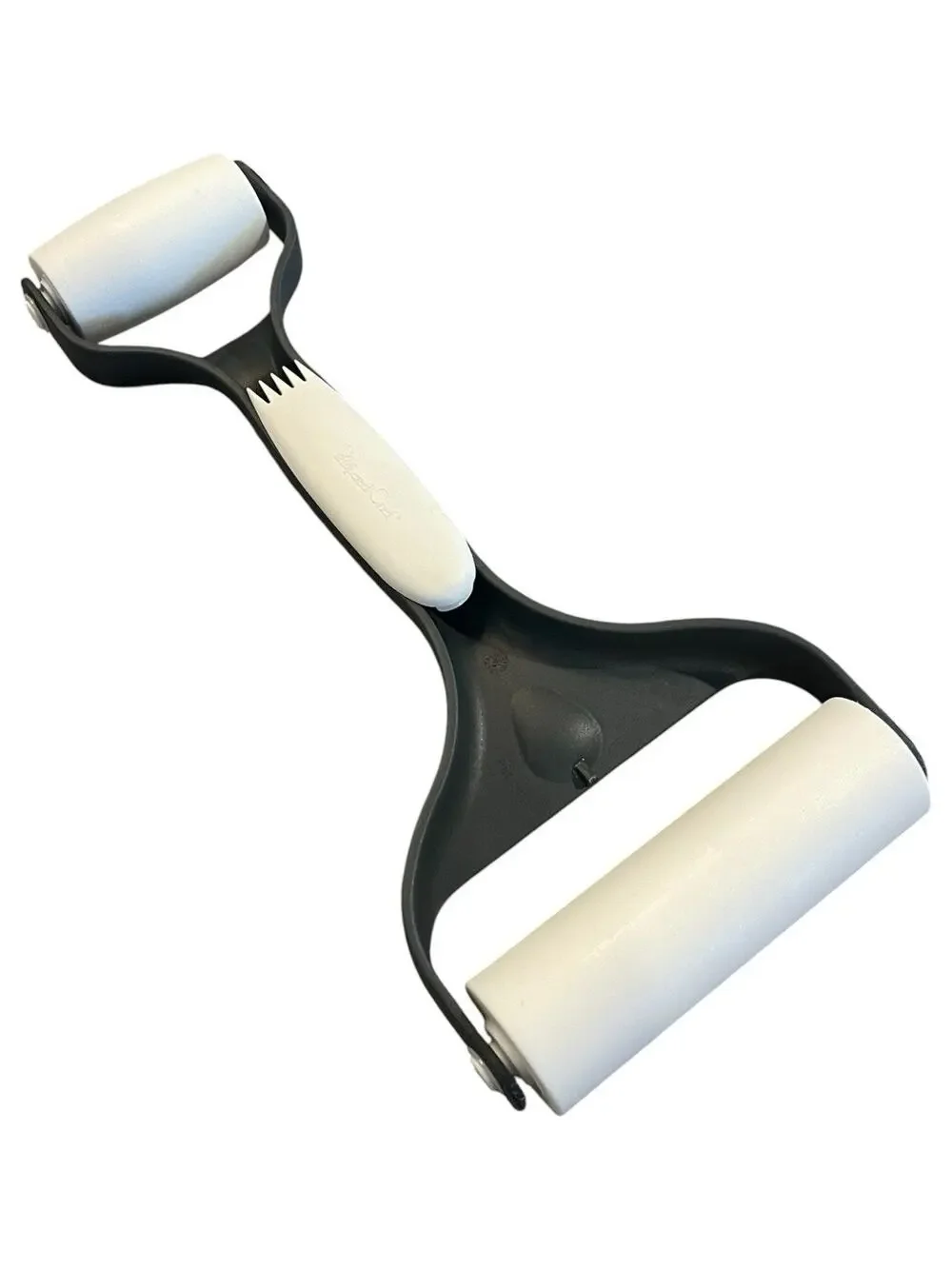 PAMPERED CHEF DOUBLE ENDED BAKER’S ROLLER #1485 W/ CRUST FORK DARK GREY 10 ¼”